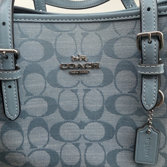 Coach Mollie Tote - Picture 2 of 4